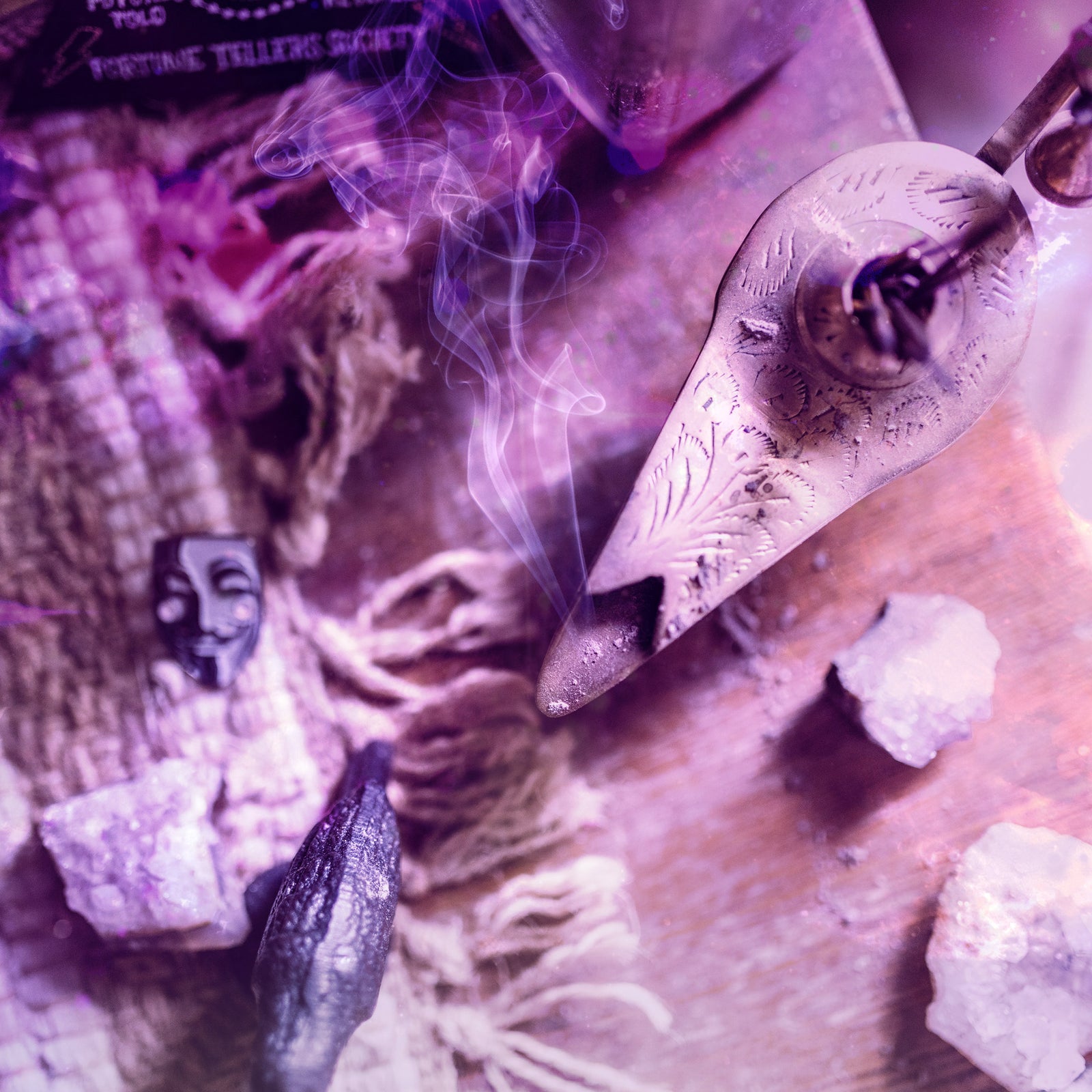 Lampe du Génie, Tuto Autel Sacré, PDF Magie Blanche Gratuit | Witchiz