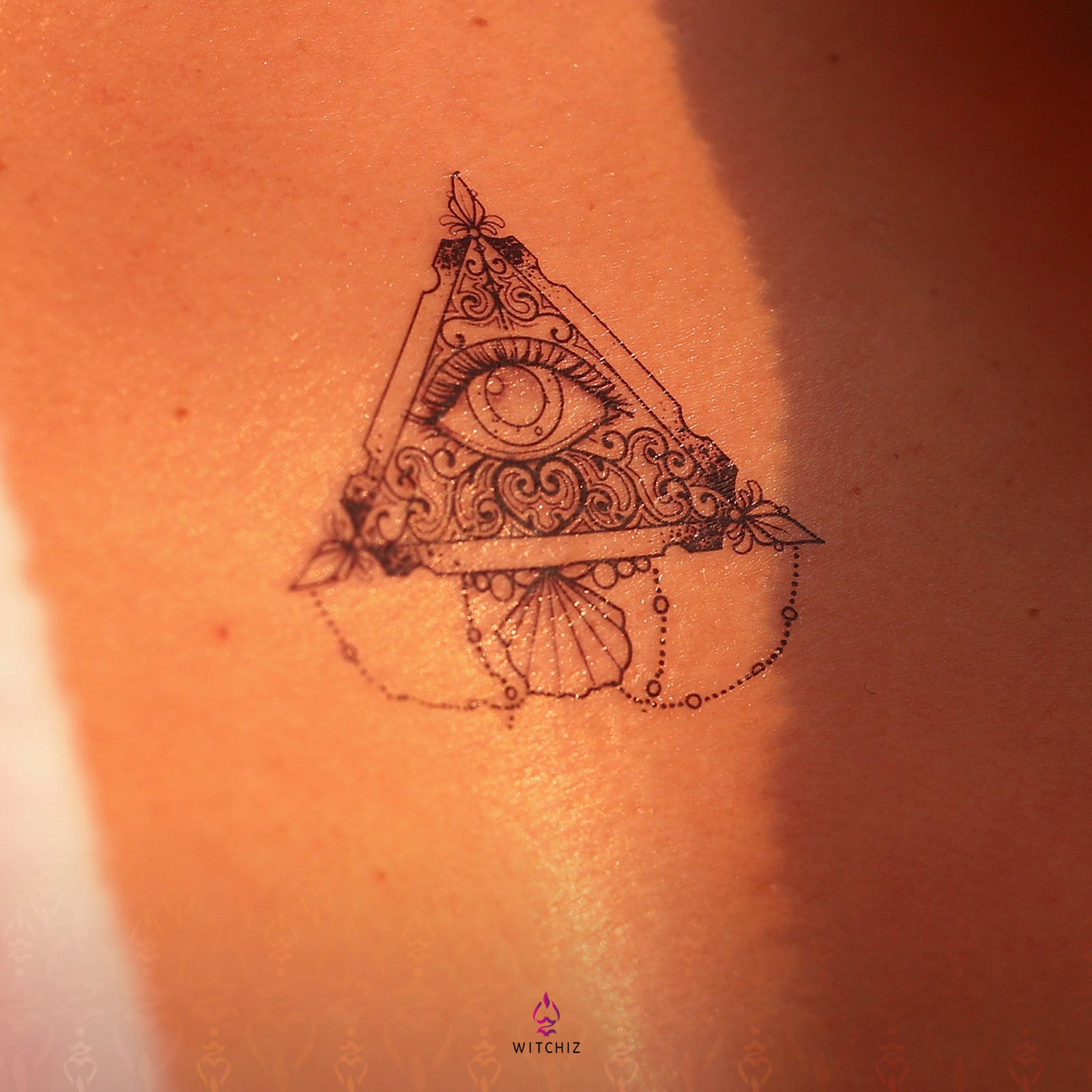 Tatouage Annuit Coeptis | Witchiz